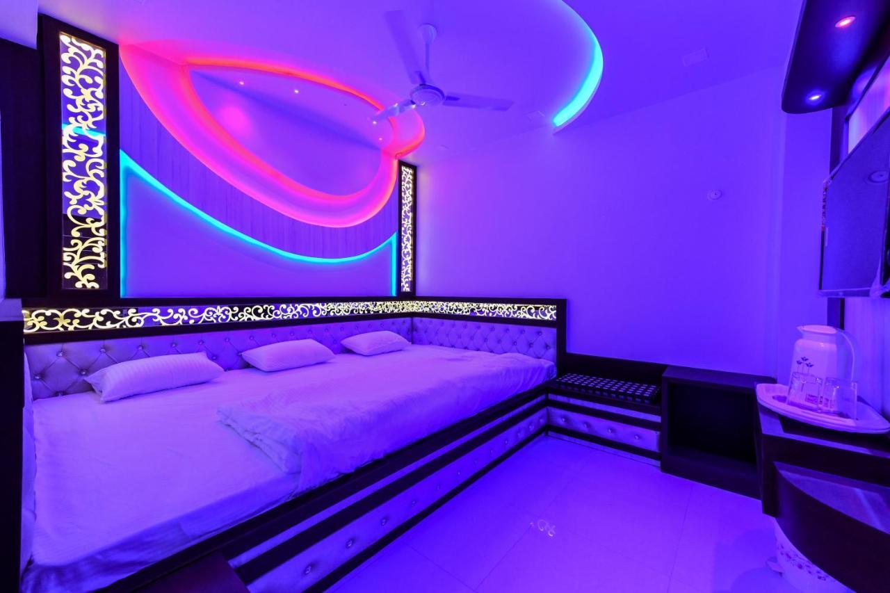 Hn Palace Homestay Агра Екстер'єр фото