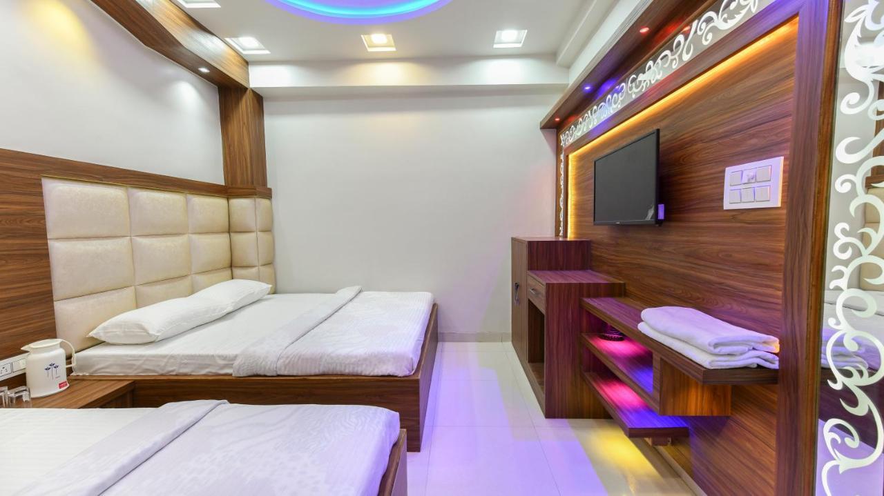 Hn Palace Homestay Агра Екстер'єр фото